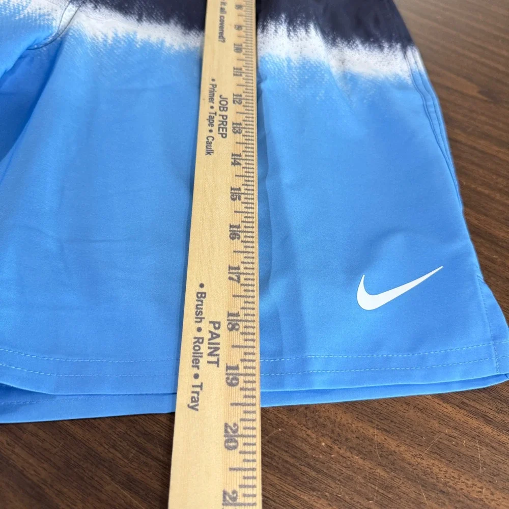 NEW Nike Swim Shorts Trunks Mens Medium 9